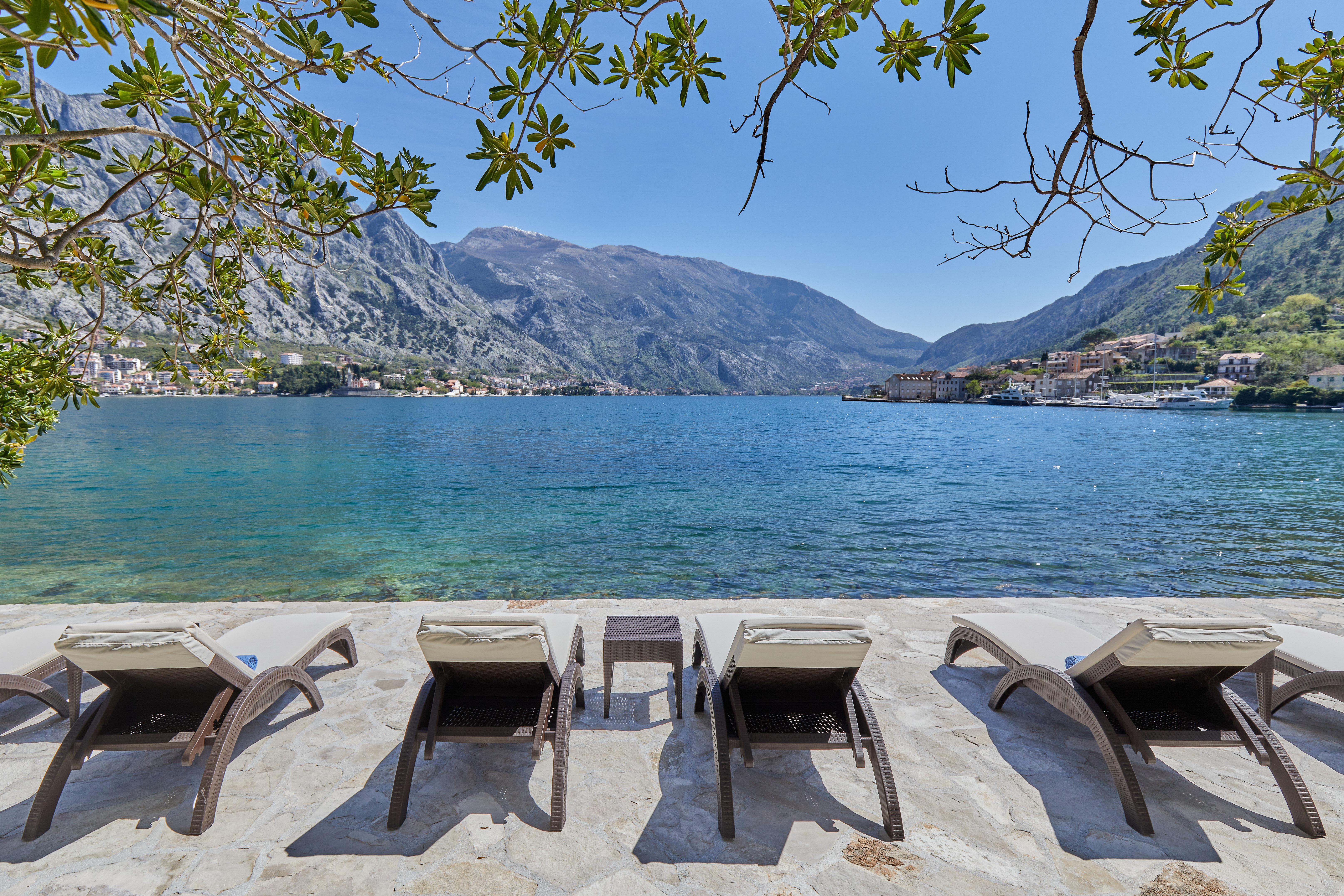 Hotel Libertas Kotor Exterior foto